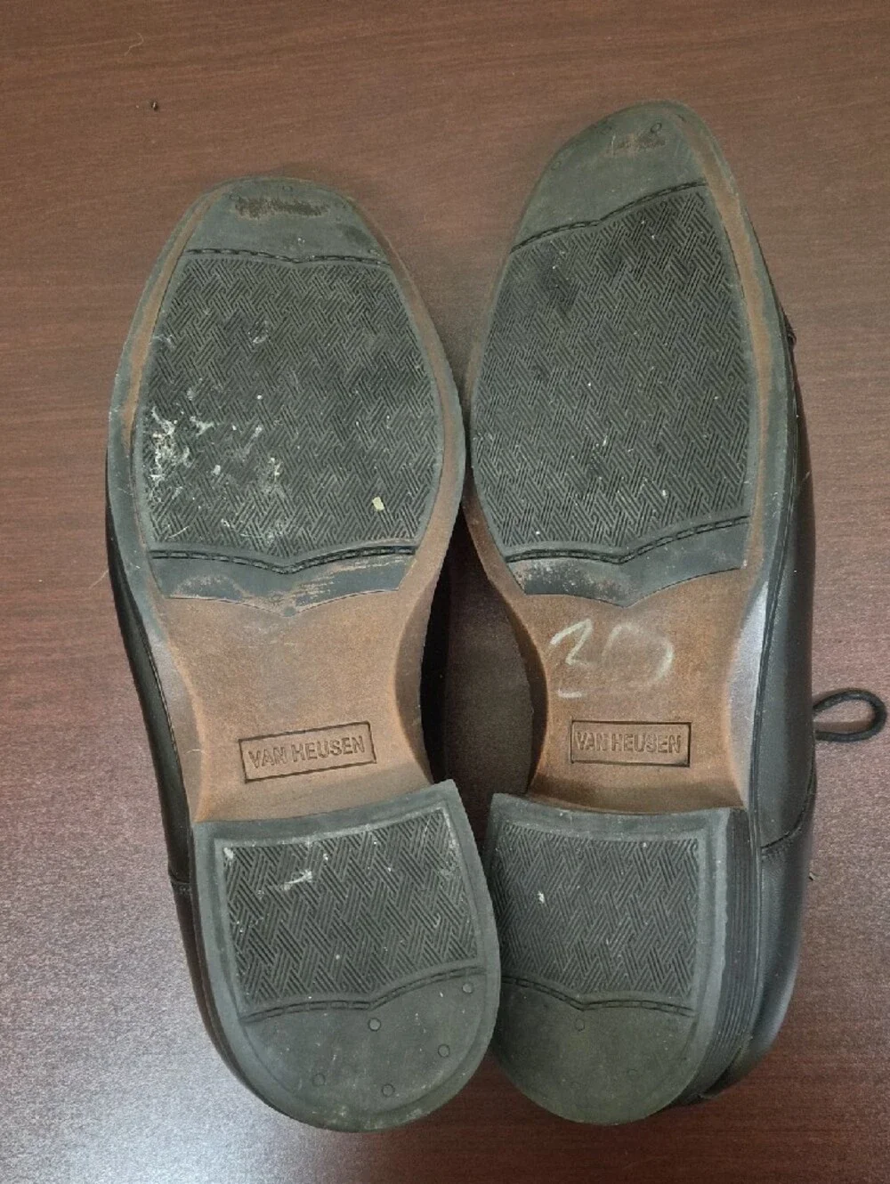 Van Heusen Black Men’s Cap-Toe Derby Dress Shoes Size 11.5